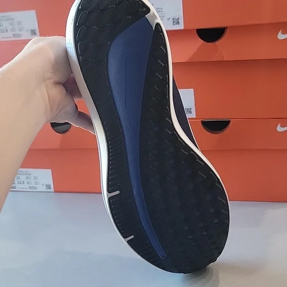 MEN'S NIKE WINFLO 10 RUNNING SHOES - Picture 2 of 7